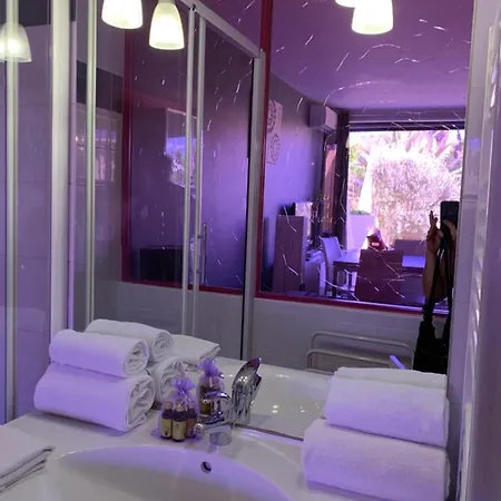 Le Boudoir Luxe Village Naturiste Cap D'agde Heliopolis Bat O Agde